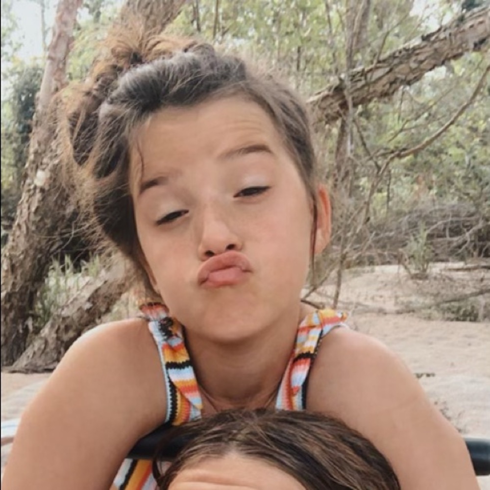 Meet your Posher, Hallee